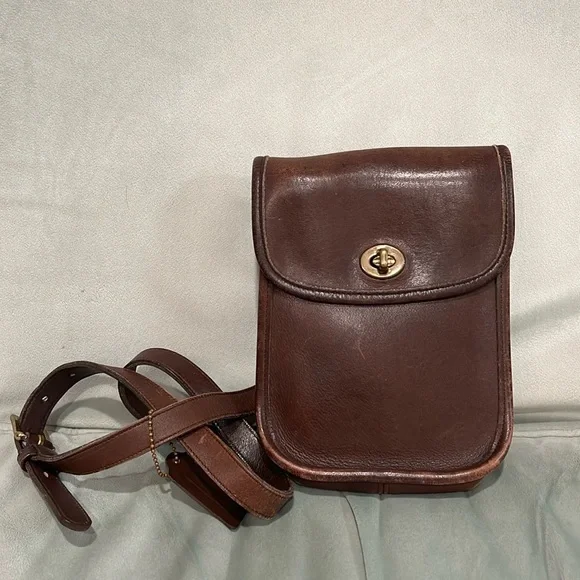Vintage Coach 9978 Purse Crossbody - Picture 1 of 7